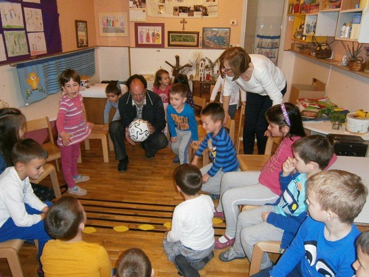 Zvučna lopta uz „Ciciban“